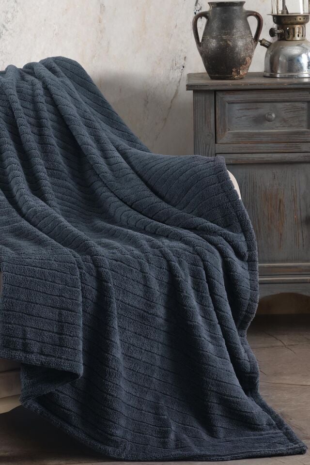 Comfy | Çizgili Wellsoft Tv Battaniyesi 110x180 cm