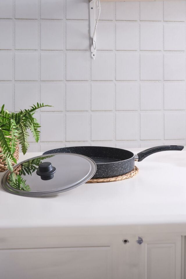 Balık Tavası 34 Cm Kapaklı Tava Granit Bazlama Börek Tavası