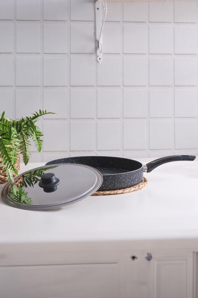 Balık Tavası 30 Cm Kapaklı Tava Granit Bazlama Börek Tavası